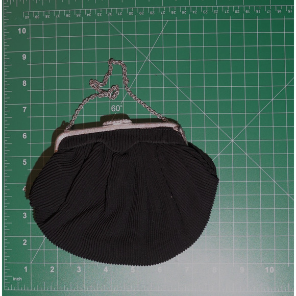 Vintage La Marquise Pleated Evening Bag Black w/ Silver Frame Kiss Lock 40s EUC - Picture 12 of 13
